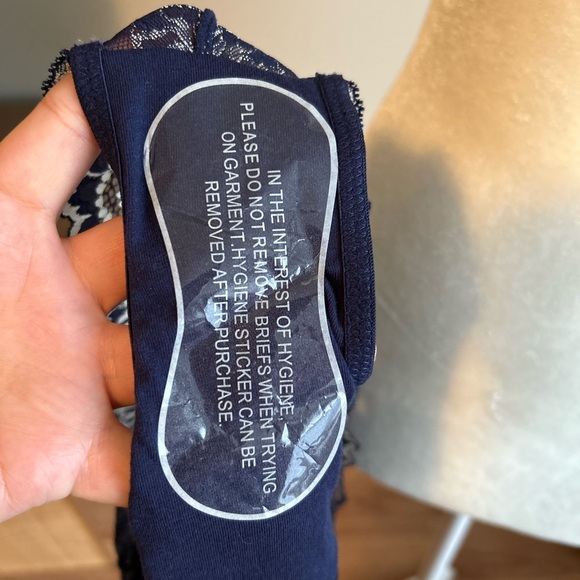 NWT- FOX and ROYAL Hi-Waisted Lace Briefs- SEXY!! - Picture 5 of 5